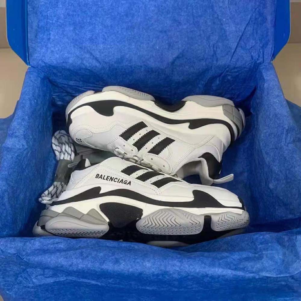 Balenciaga Unisex Balenciaga / Adidas Triple S Sneaker in White - image 5