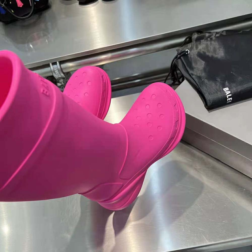 Balenciaga Women Crocs™ Boot in Bright Pink Rubber - image 9