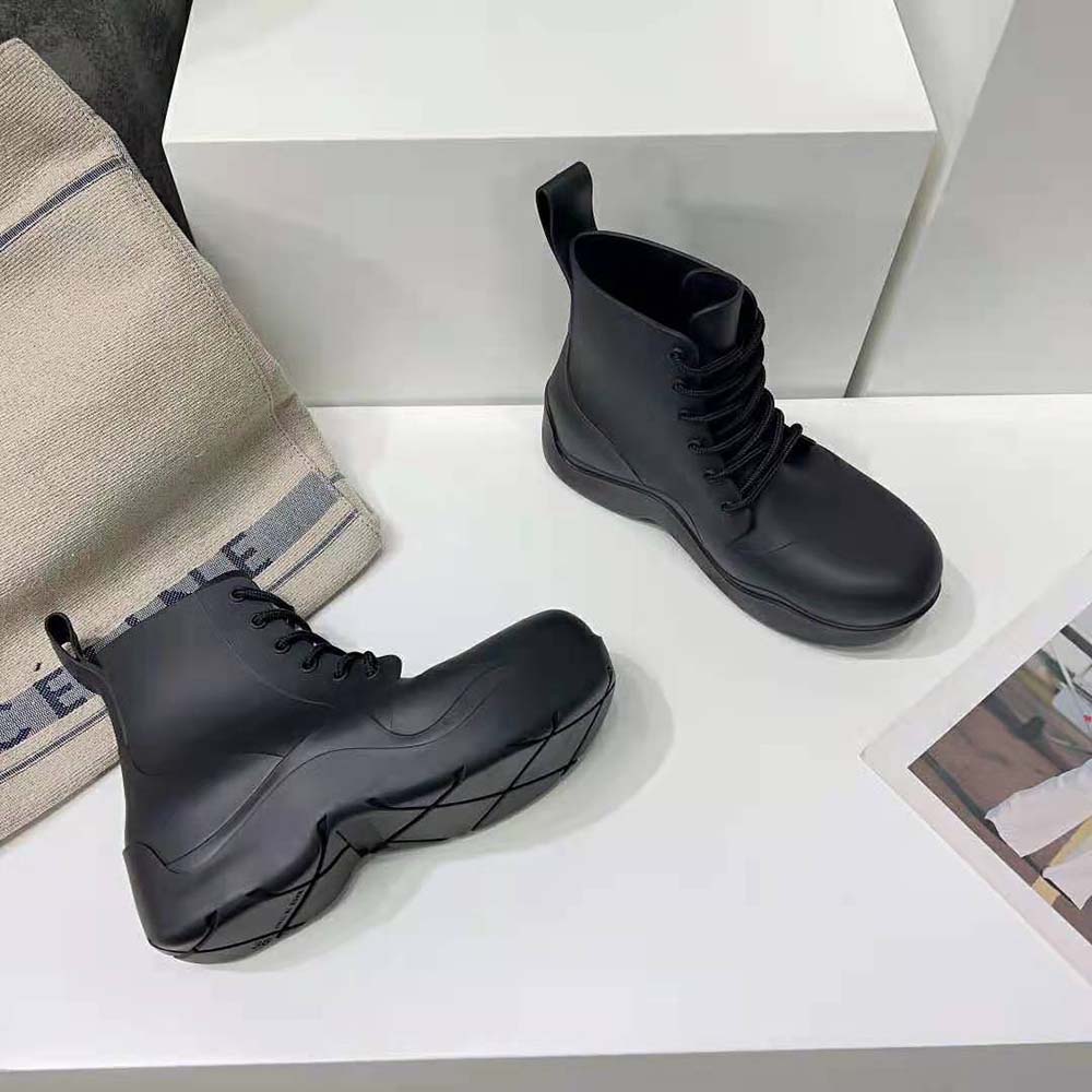 Bottega Veneta Unisex Puddle Lace-Up Ankle Boot-Black - image 10