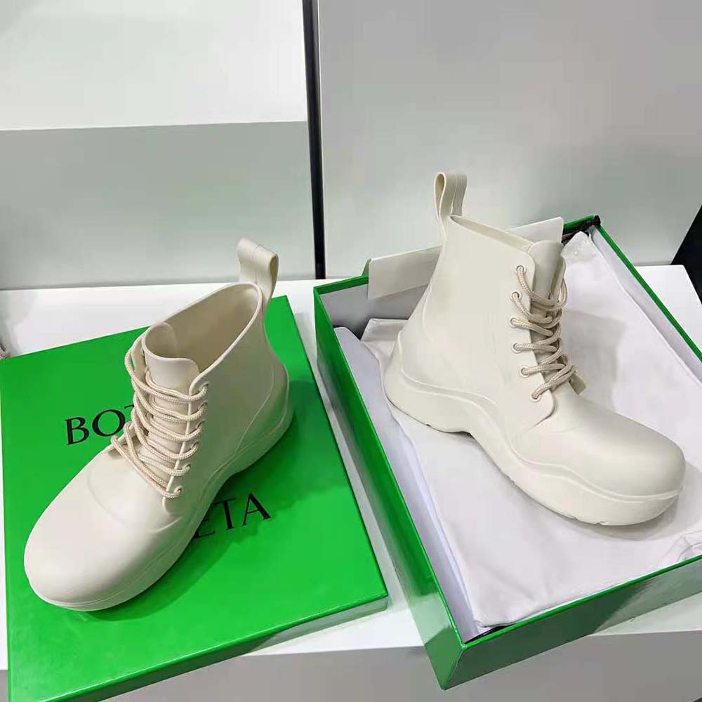 Bottega Veneta Unisex Puddle Lace-Up Ankle Boot-White - image 9