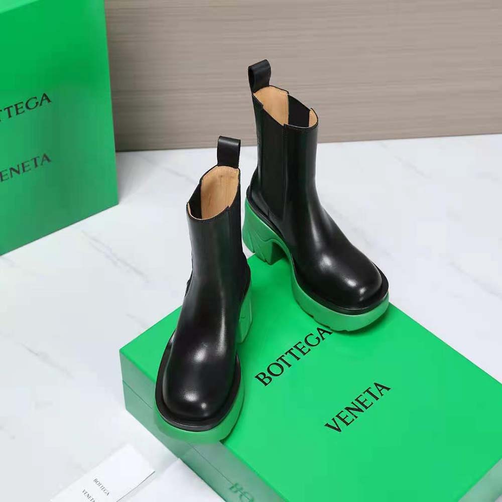 Close-up of green leather and shearling lining on the Chelsea boot