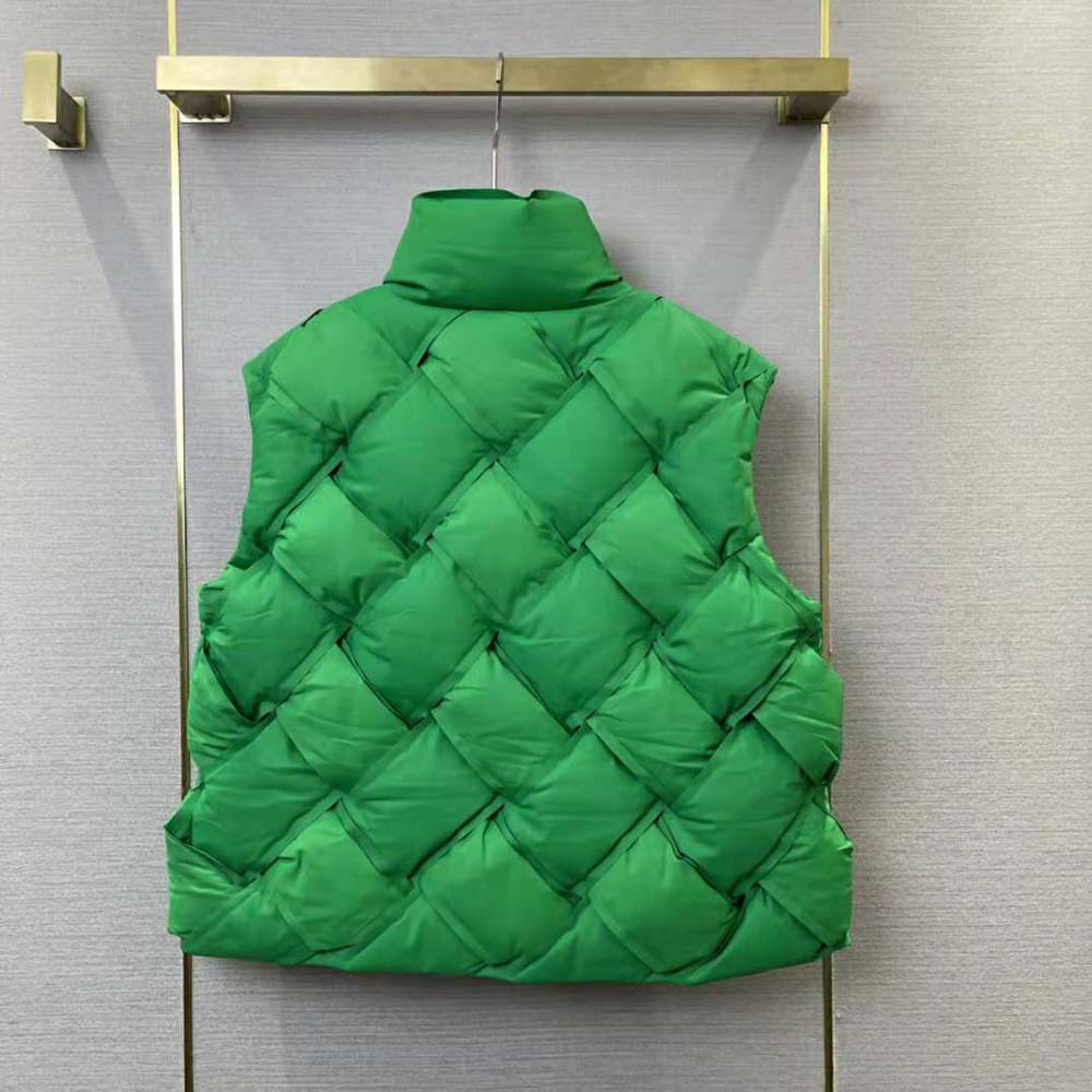 Side profile showing zip closure of Bottega Veneta Tech Nylon Vest-Green