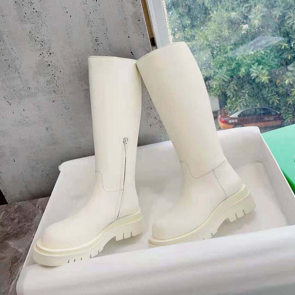 Bottega Veneta Women Lug Boot in Calfskin Leather-White - image 5