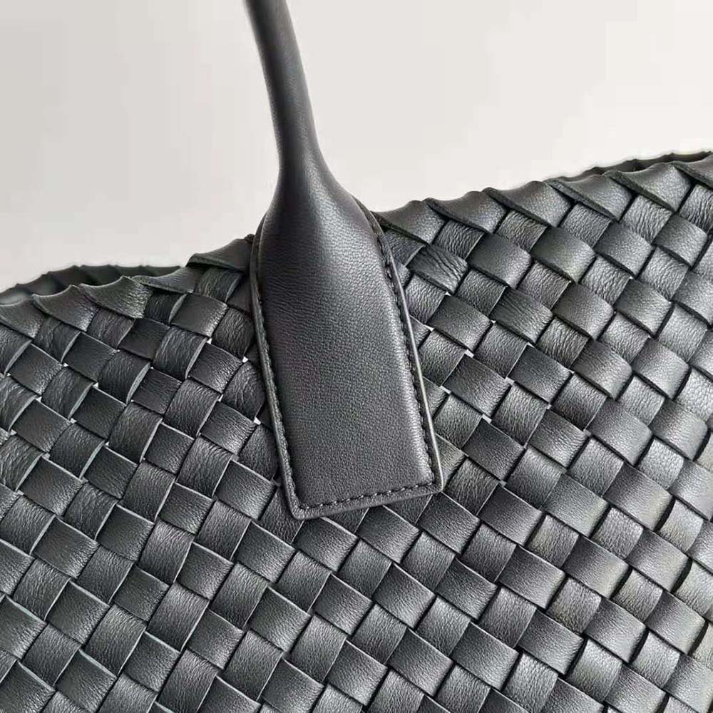 Bottega Veneta Women Medium Cabat Leather Tote Bag-Black - image 7