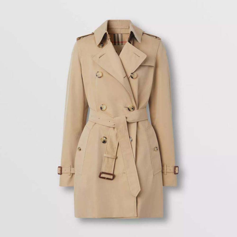 Front view of Burberry Women The Short Kensington Heritage Trench Coat in beige
