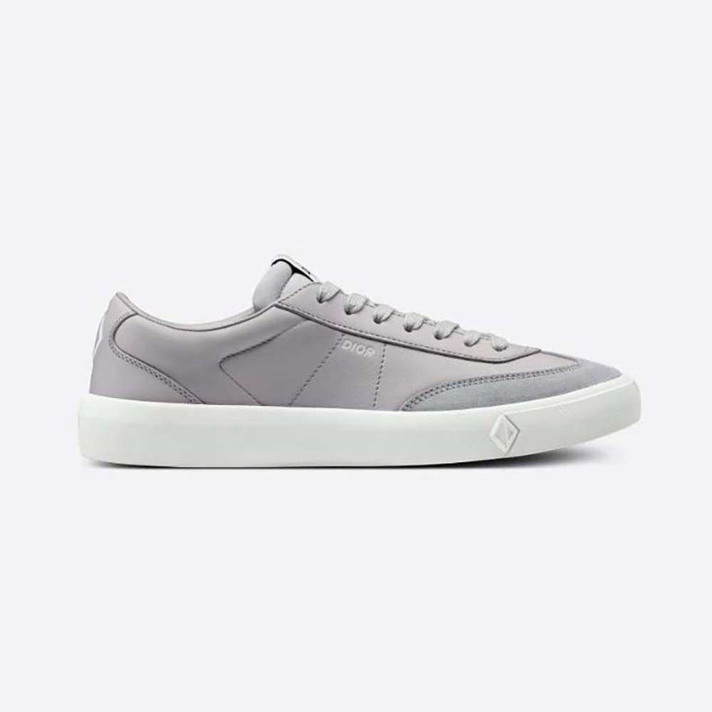Side profile of Dior Men B101 Sneaker Dior Gray Smooth Calfskin and Nubuck