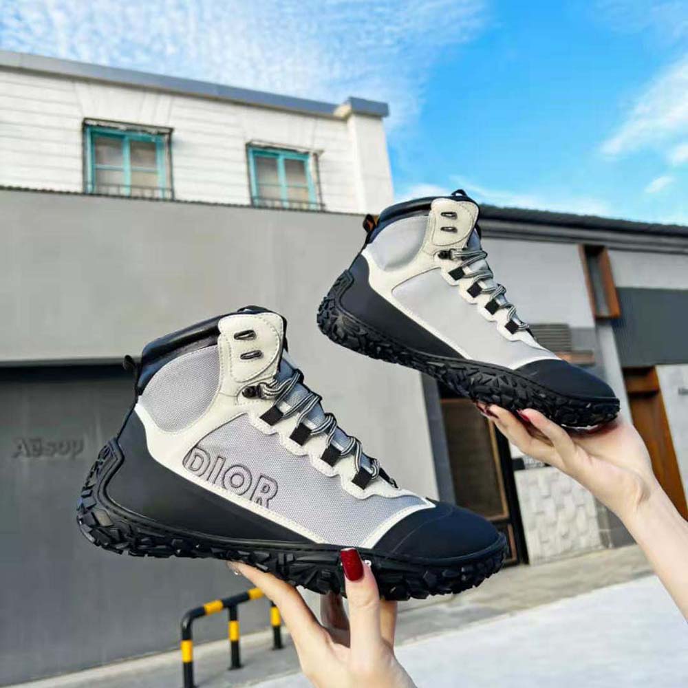 Sole detail showing grip of Dior Men Diorizon Hiking Boot in gray and black