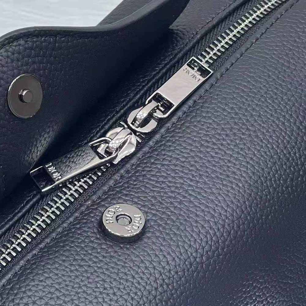 Dior Men Lingot 22 Cactus Jack Dior Bag Black Grained Calfskin with Embroidered Signature - image 8