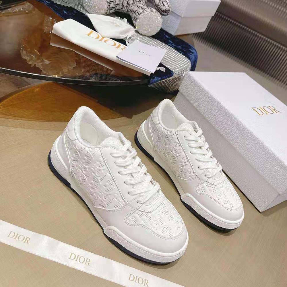 Top view showing lace-up closure and sleek silhouette of Dior Unisex One Sneaker