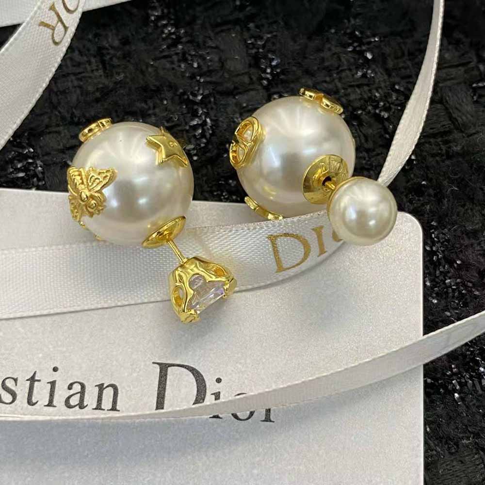 Close-up of silver-tone crystal detail on Dior Women Dior Tribales Earrings