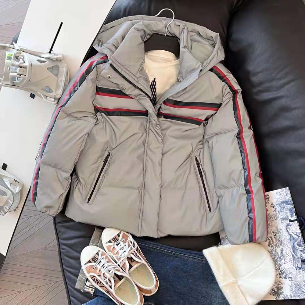 Close-up of Dior Star quilting on Dior Women Dioralps Hooded Down Jacket