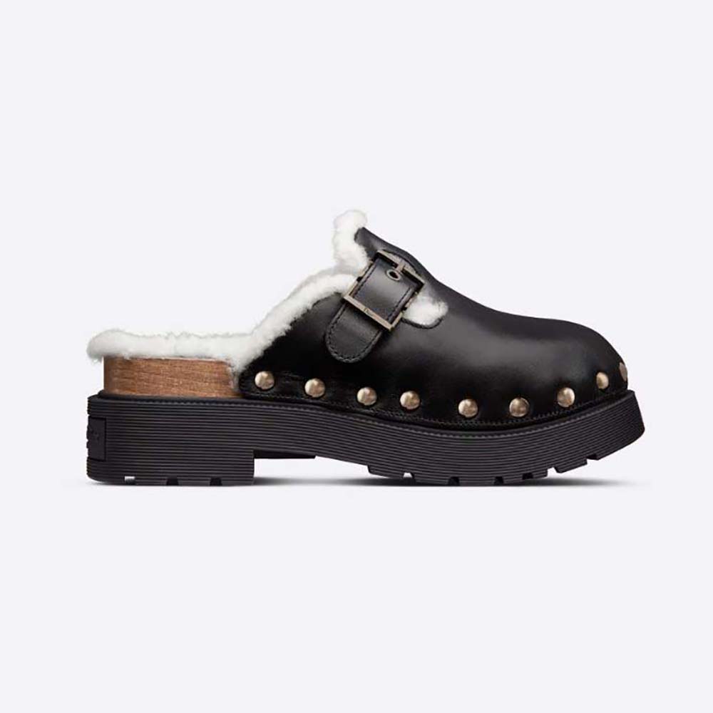Side view of Dior Women Diorquake Clog Black Calfskin and White Shearling