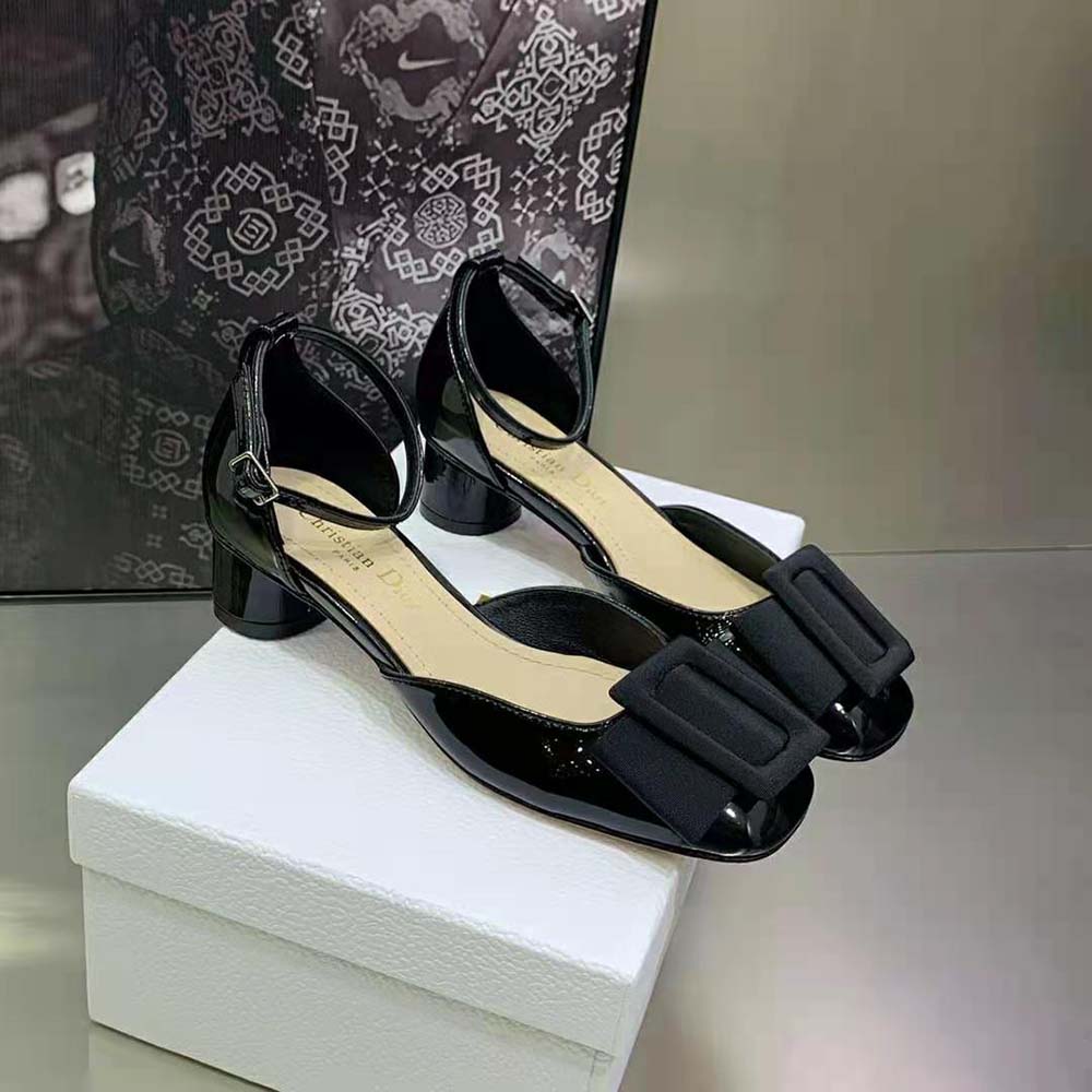 Top view showcasing glossy finish of Dior Women Idylle Ballet Pump