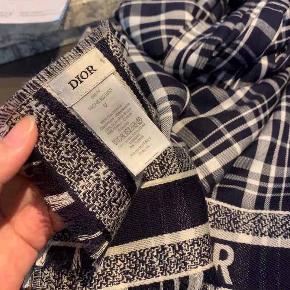 Dior Women Reversible Dior Oblique Blanket Navy Blue Cashmere, Virgin Wool and Silk - image 7