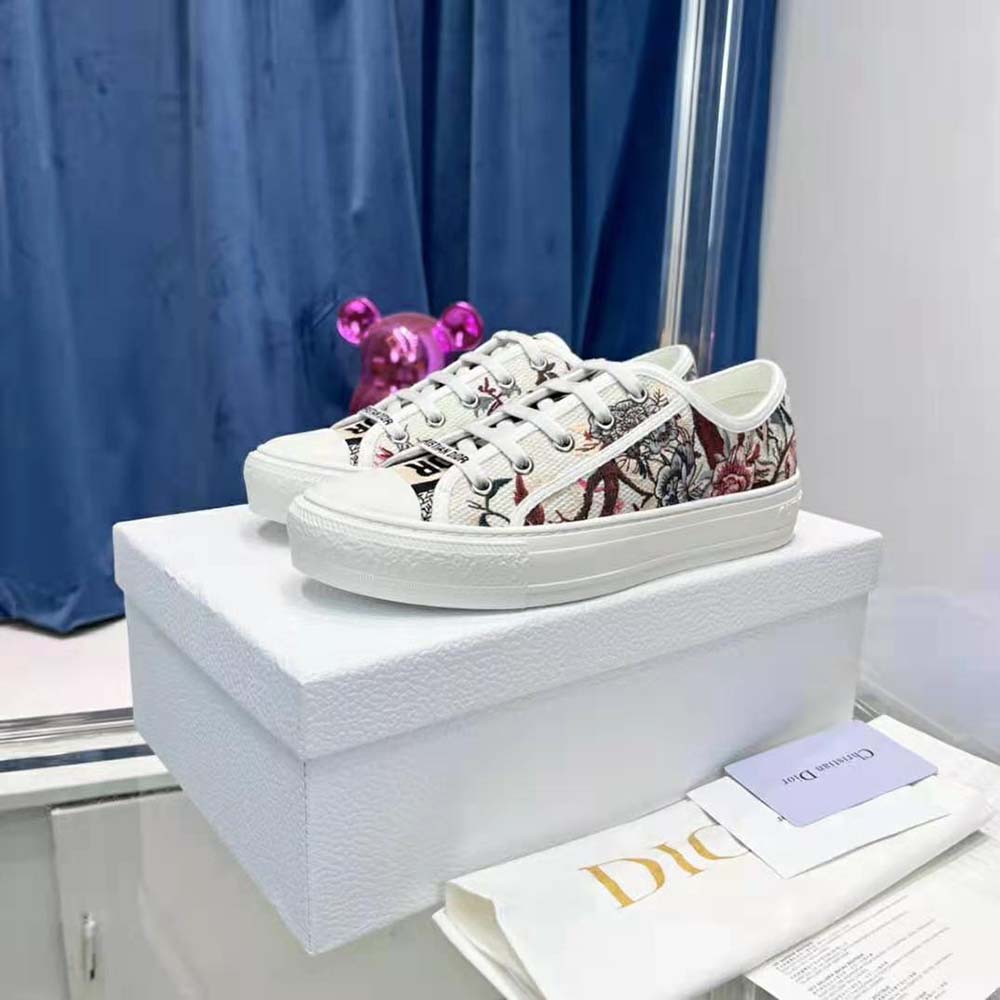 Dior Women Walk’N’Dior Sneaker White Multicolor Dior Jardin d’Hiver Embroidered Cotton - image 4