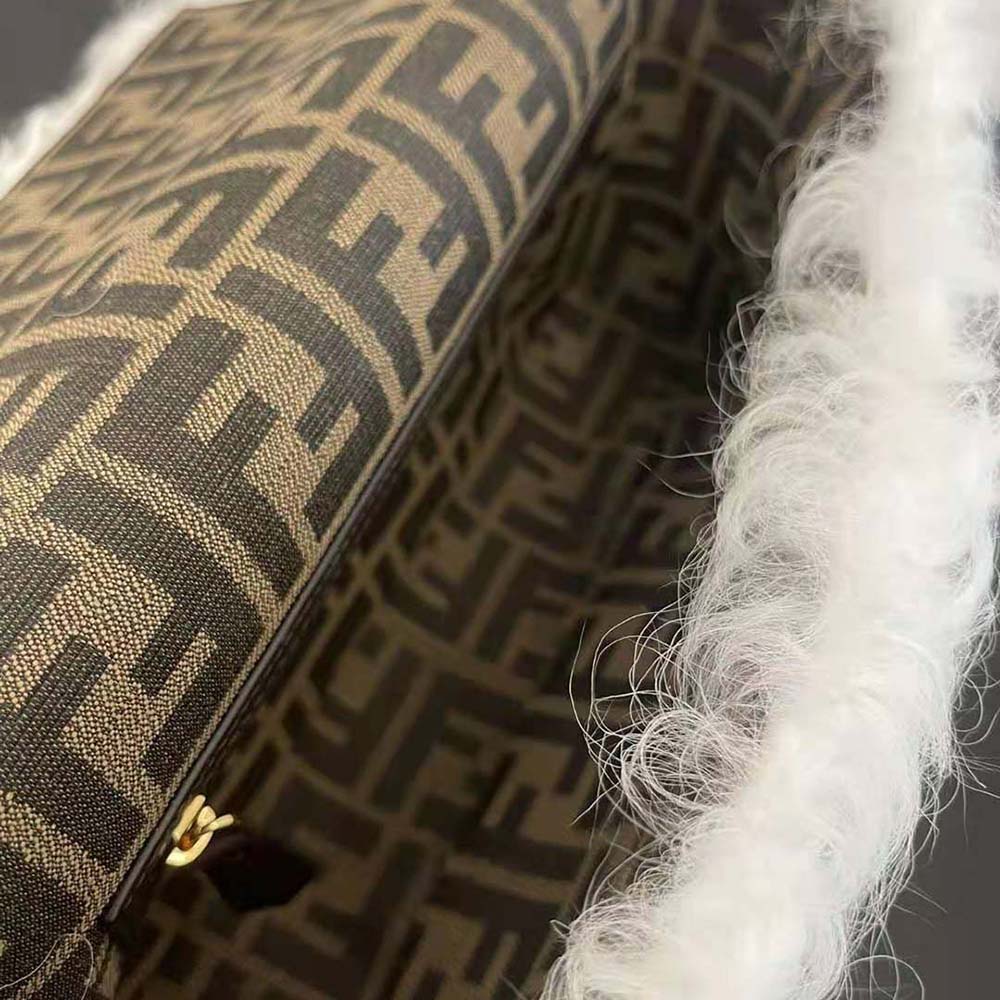 Fendi Women Baguette White Mohair Wool Bag - image 9