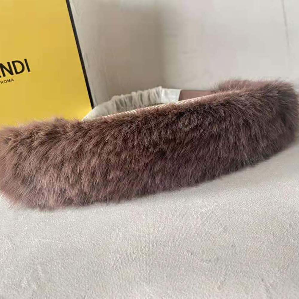 Fendi Women O’Lock Swing Brown Houndstooth Wool and Fox Fur Pouch - image 6