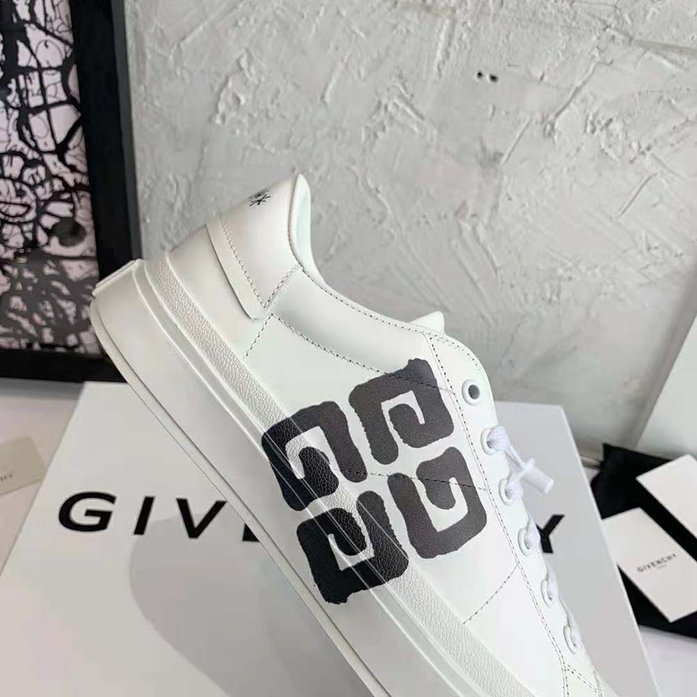 Givenchy Unisex Sneakers City Sport in Leather with Tag Effect 4G Print-Black - image 6