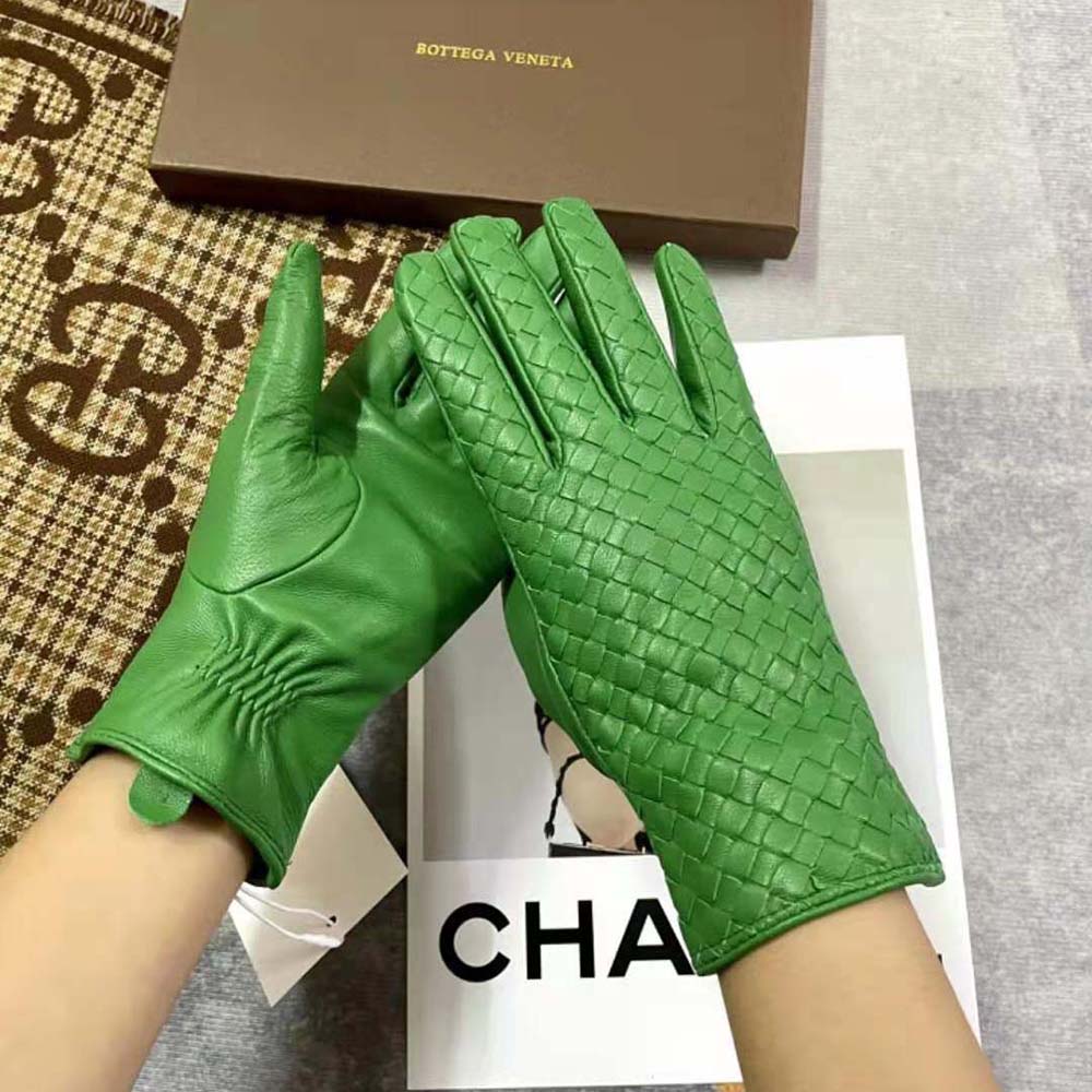 Bottega Veneta Women Intrecciato Leather Gloves-Green - image 6