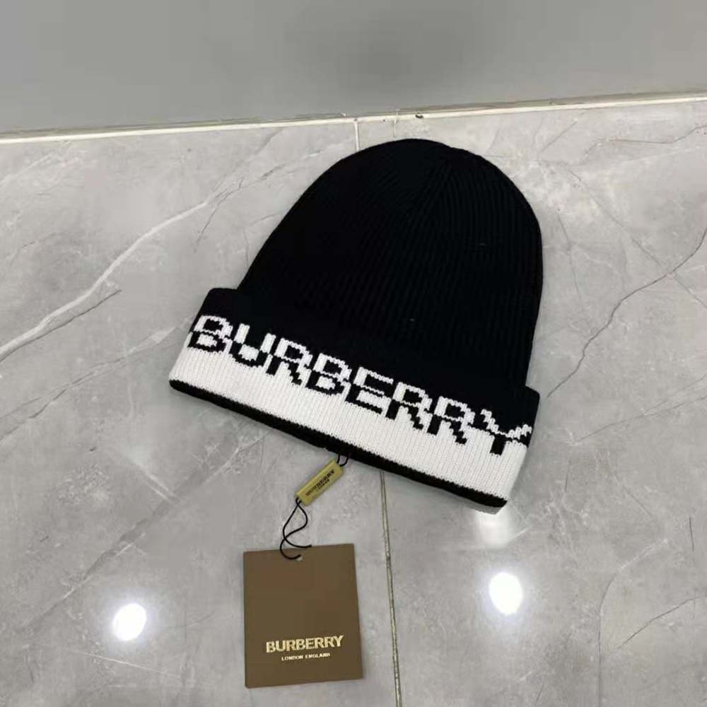 Close-up of intarsia Burberry logo on black cashmere beanie