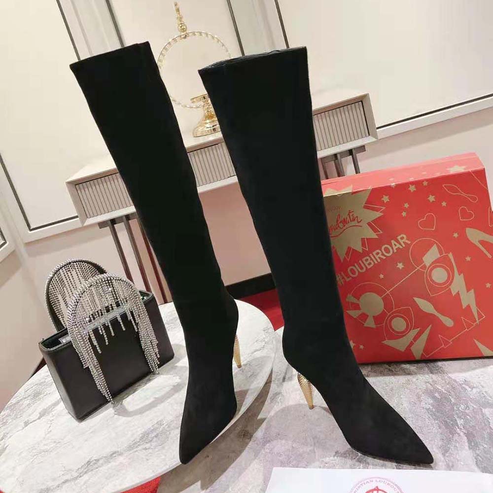 Overhead shot of Christian Louboutin Women Lipbotta highlighting patent leather finish