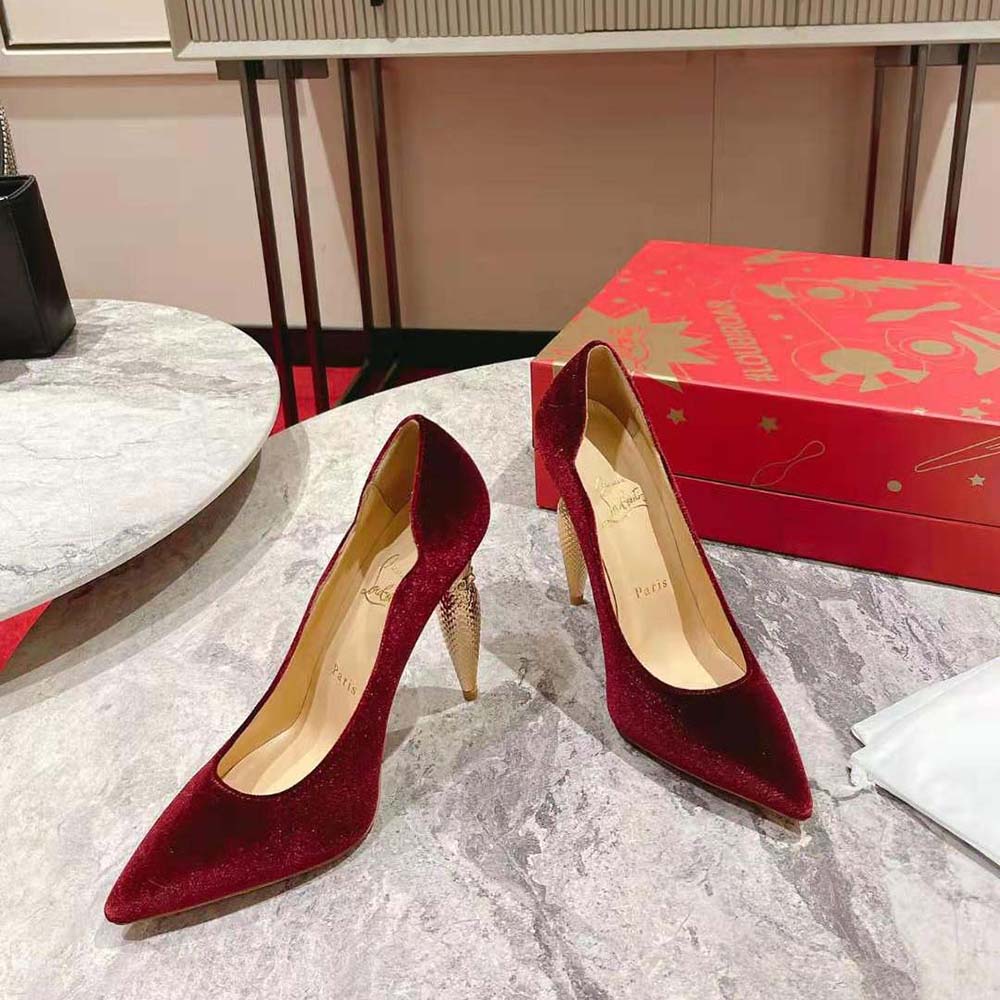 Rear angle showing 100 mm heel and sleek silhouette of Lipchick Pump