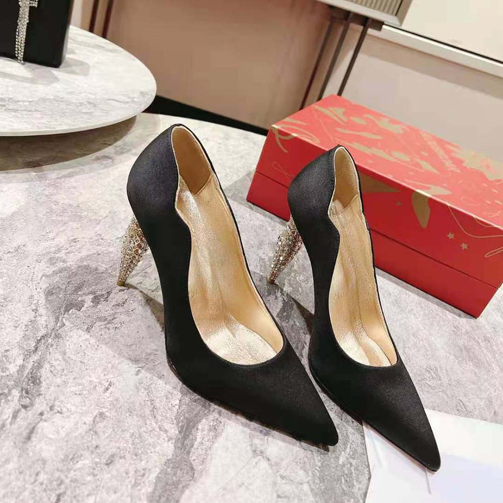 Rear angle showing red sole on Christian Louboutin Women Lipstrass Pump