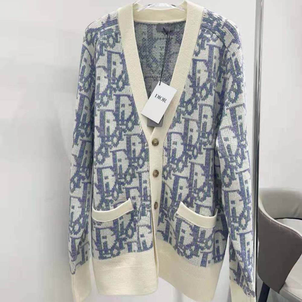 Close-up of wool jacquard texture on Dior Men Oblique Cardigan
