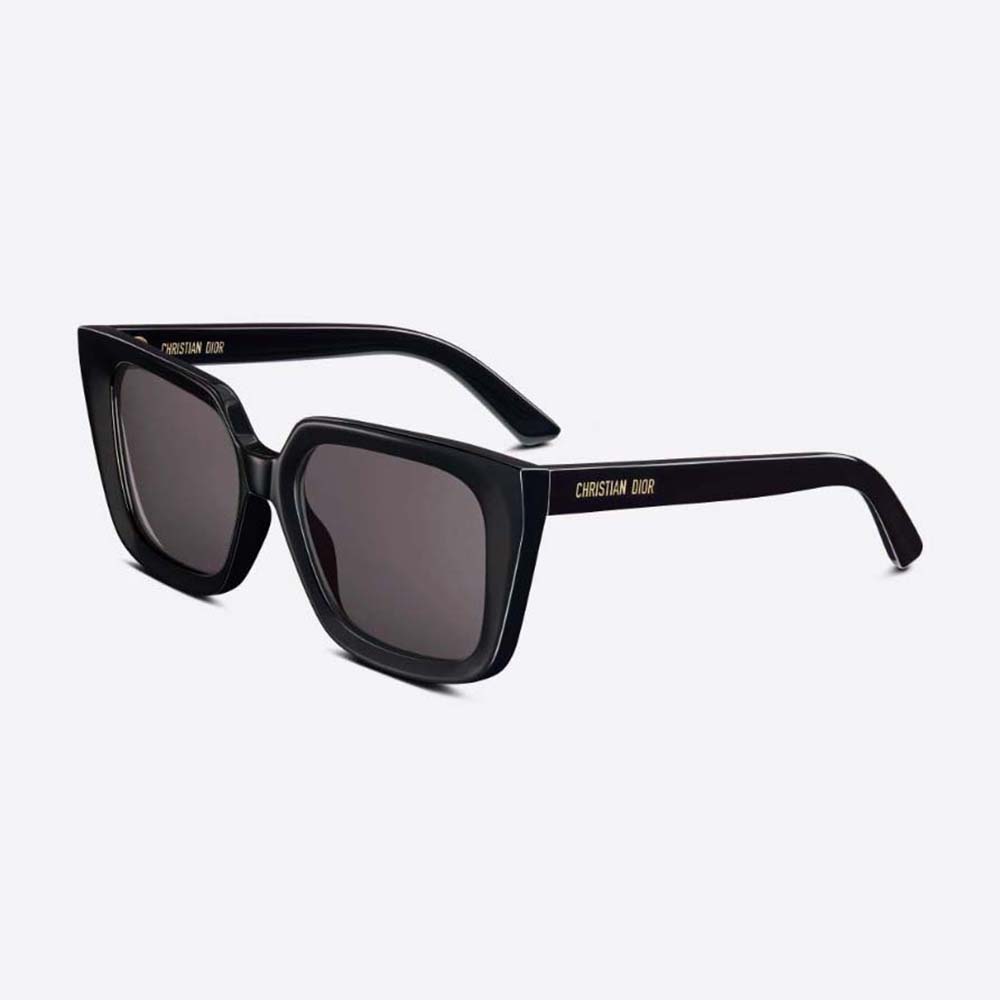 Close-up of signature Dior metal temples on DiorMidnight S1I sunglasses