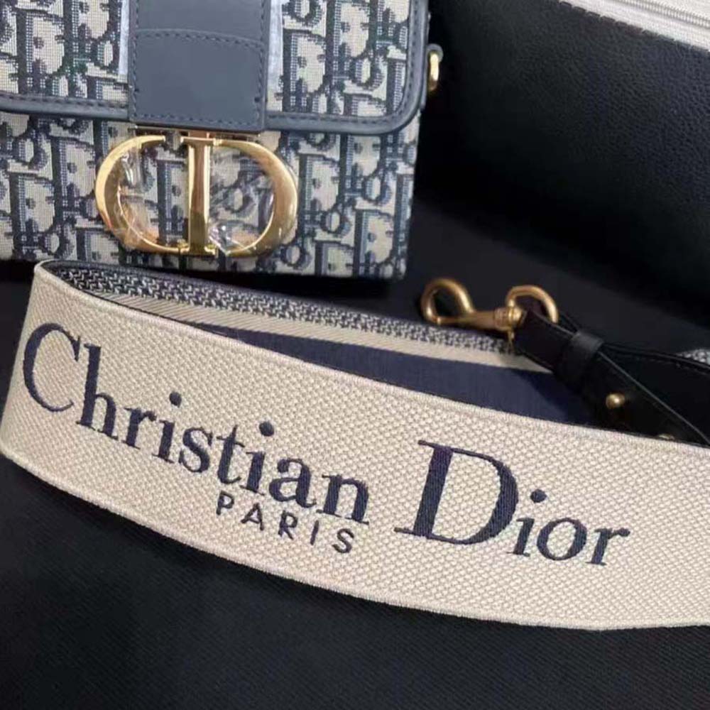 Full length of Dior Women Shoulder Strap with Ring Blue ‘CHRISTIAN DIOR PARIS’