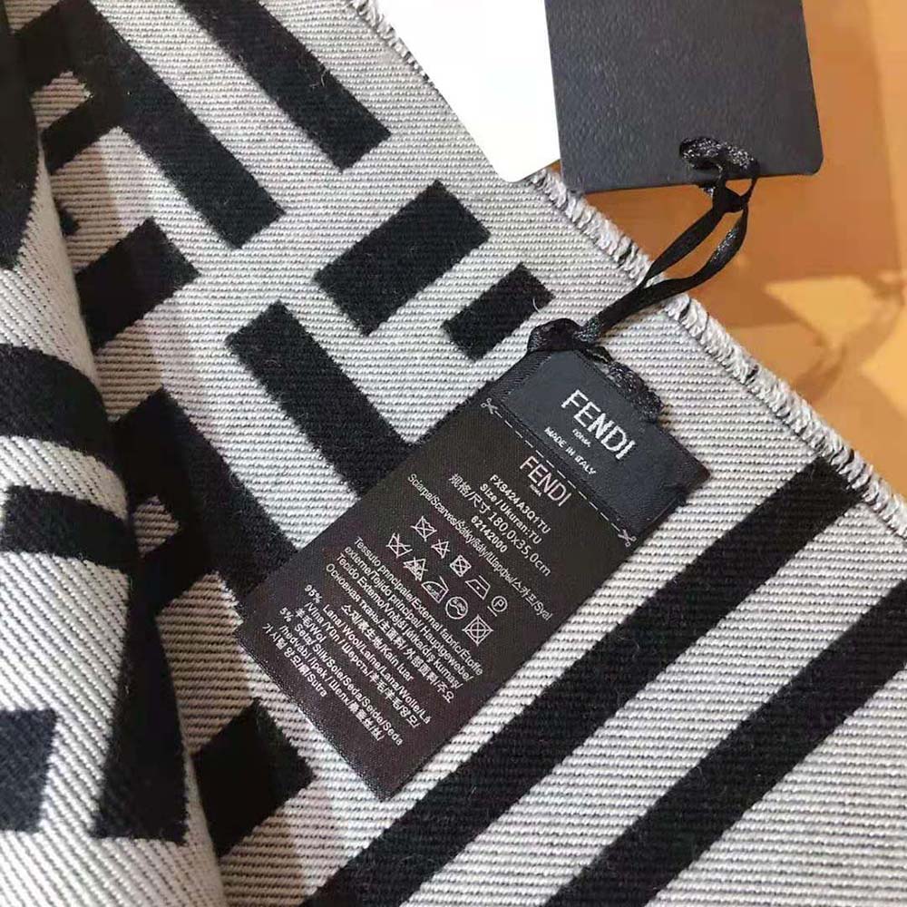 Fendi Women Beige Wool and Silk Scarf - image 5
