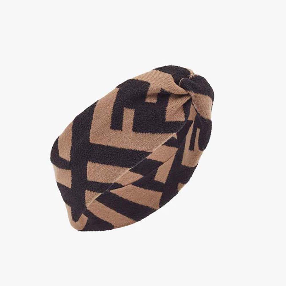 Close-up of Fendi Women FF Band Multicolor wool and viscose texture