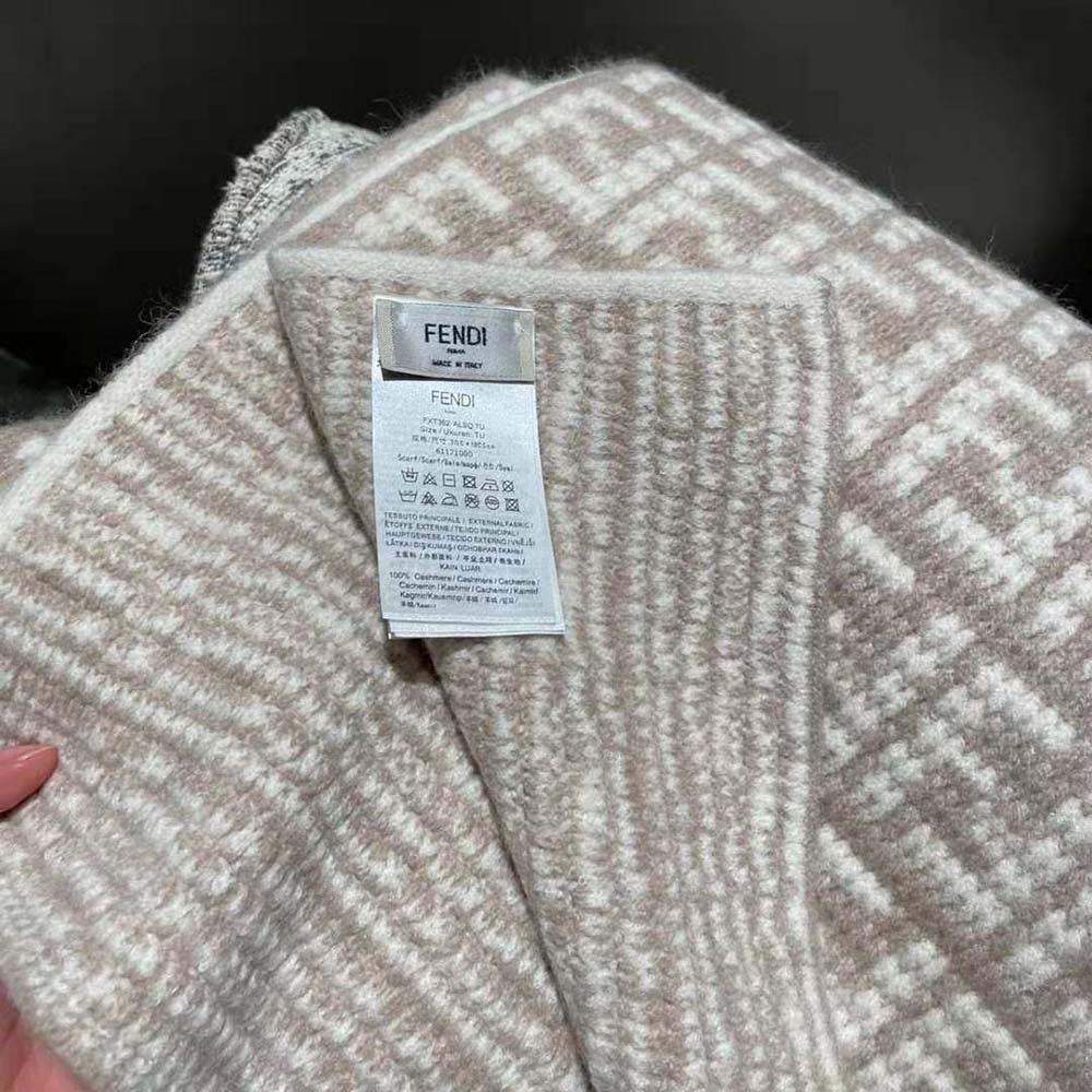 Fendi Women FF Scarf Dove Gray Cashmere Scarf - image 6