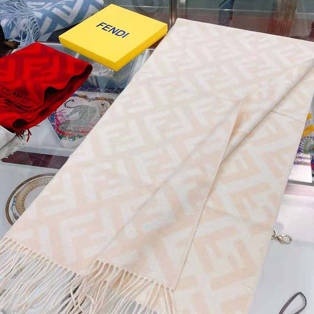 Fendi Women FF Scarf Pale Pink Cashmere Scarf - image 5