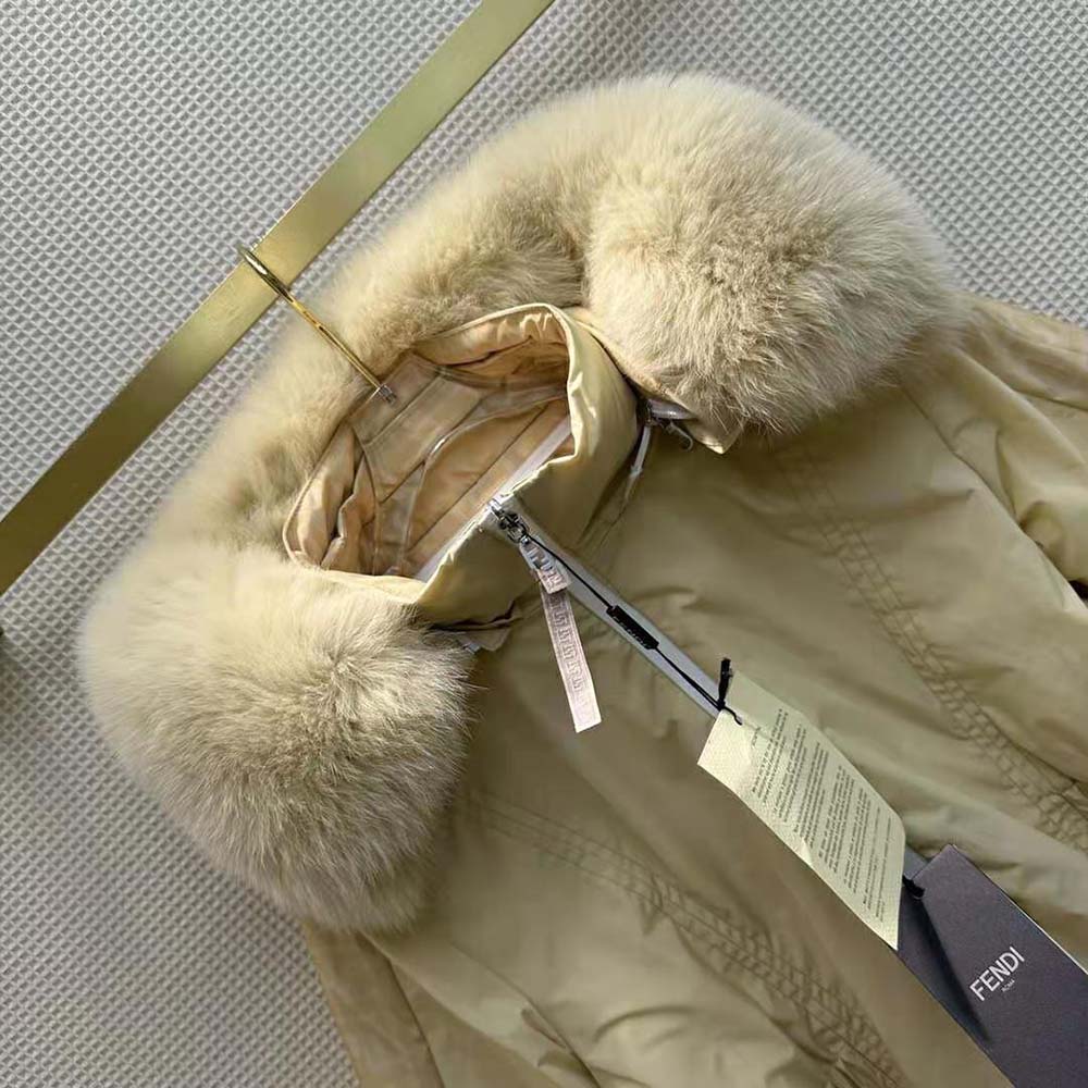 Fendi Women Ski Jacket in White Nylon - image 5