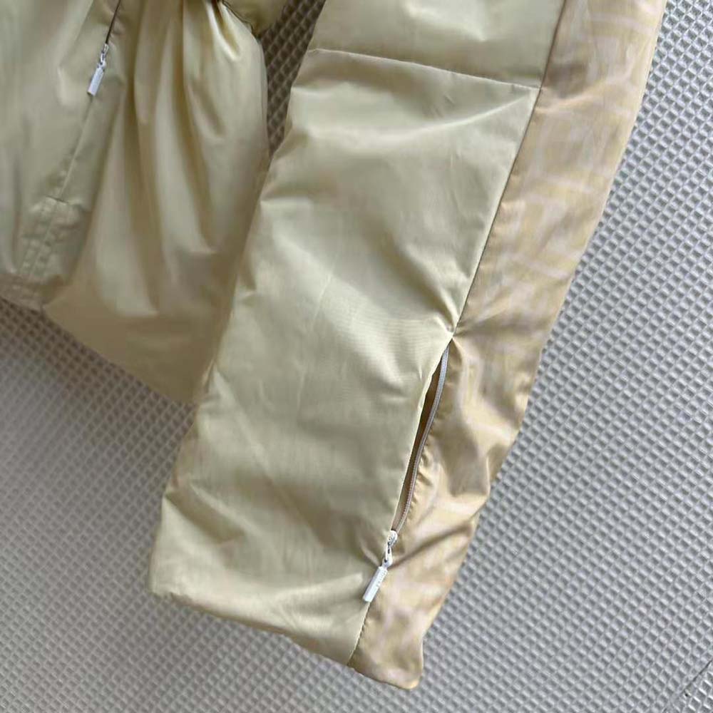 Fendi Women Ski Jacket in White Nylon - image 9