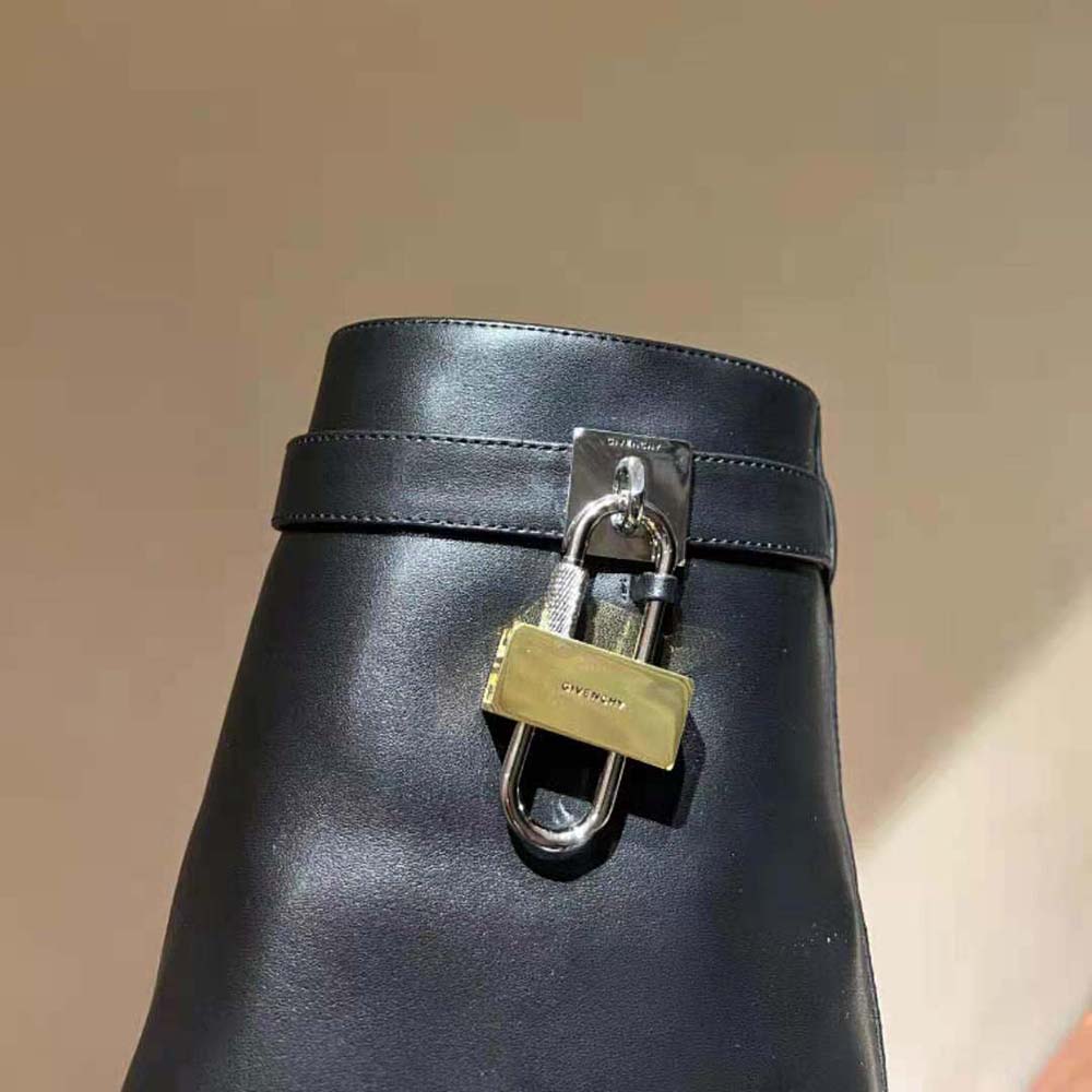 Givenchy Women Shark Lock Ankle Boots in Leather-Black - image 9