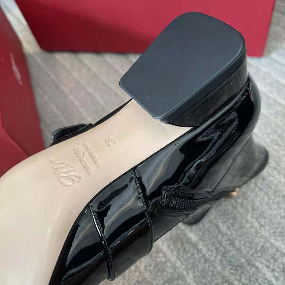 Roger Vivier Women Très Vivier Babies Strass Buckle Strech Boots in Patent Leather-Black - image 9