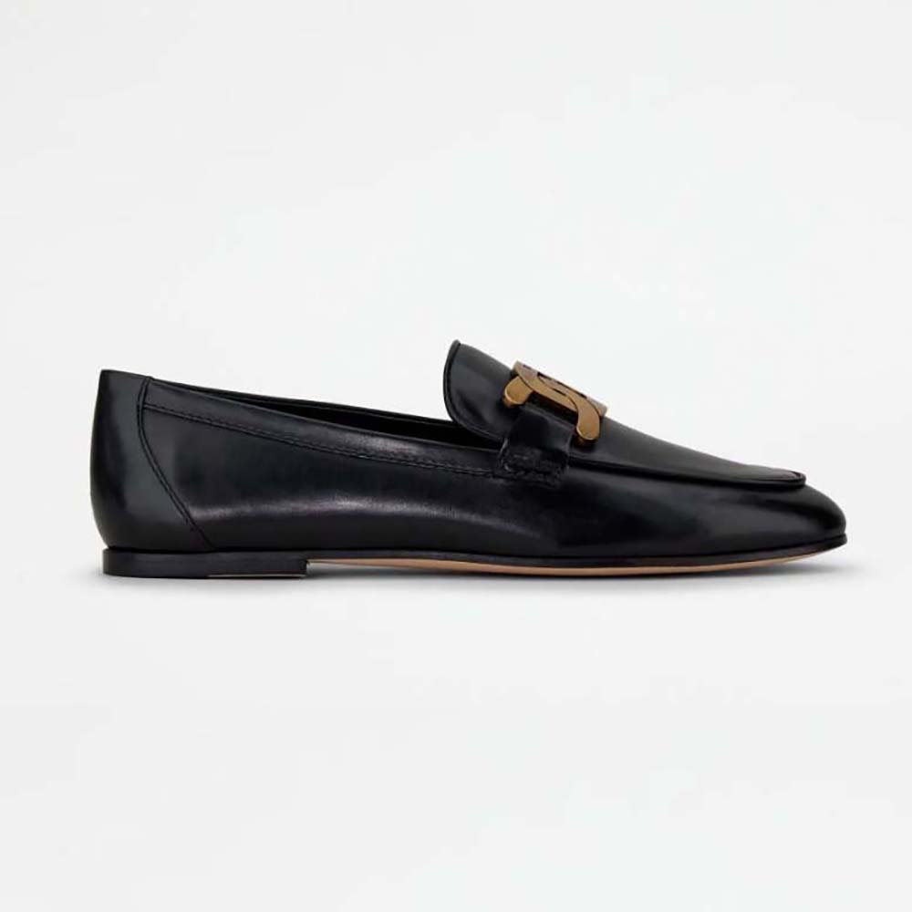 Front angle view of TODS Women Kate Loafers in Leather with A Metal Branded-Black
