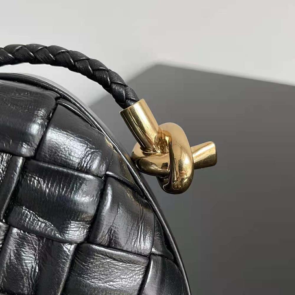 Bottega Veneta Women Knot Minaudiere On Strap-Black - image 9