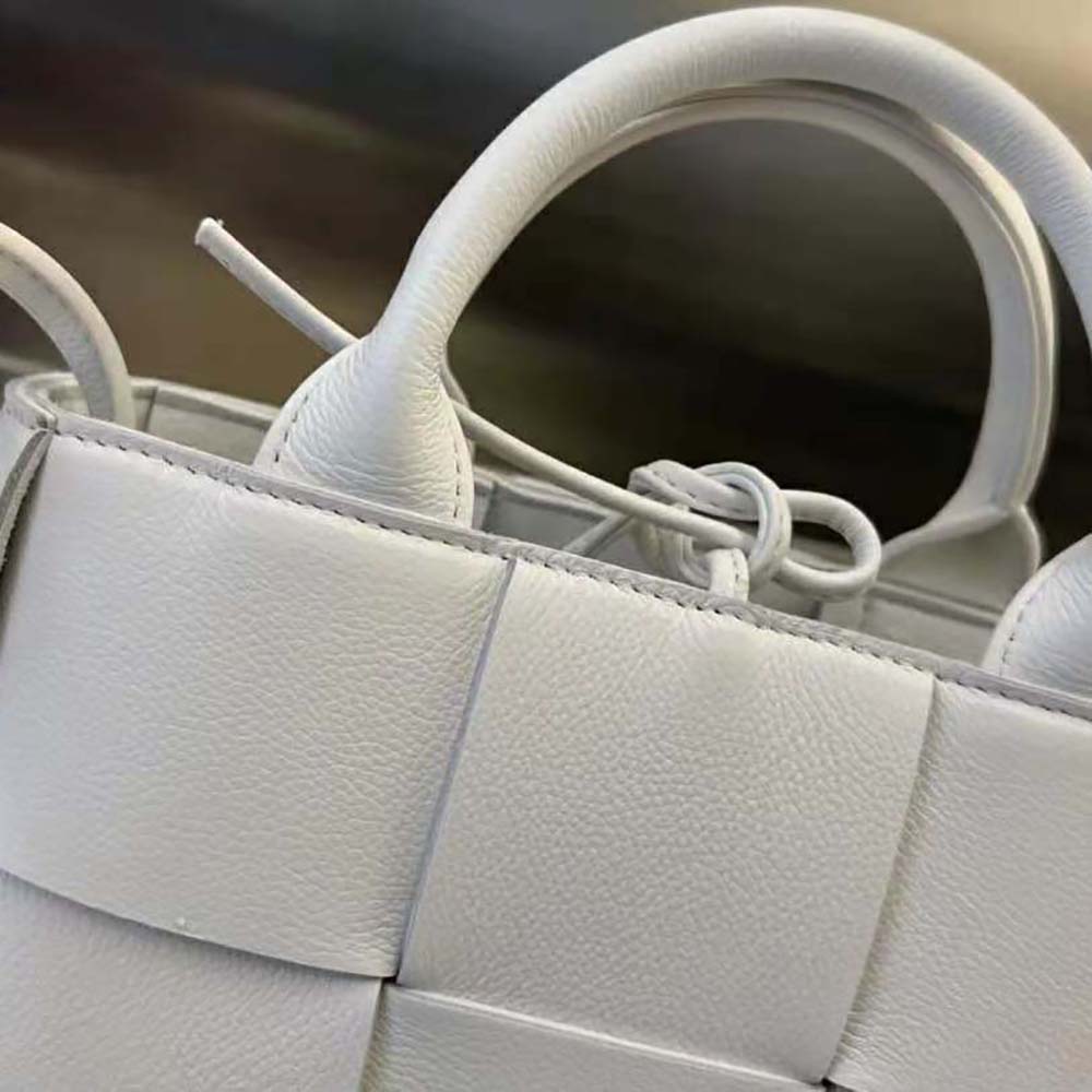 Bottega Veneta Women Candy Arco Tote Bag Micro Intreccio Grained Leather Tote Bag with Detachable Strap-White - image 5