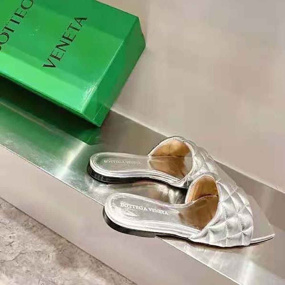 Bottega Veneta Women Lido Flat Sandal Intreccio Metallised Leather Flat Sandals-Silver - image 10