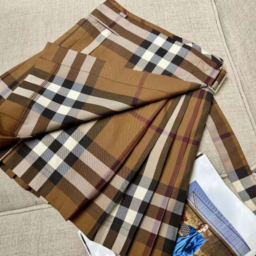 Burberry Women Check Wool Pleated Skirt - image 5