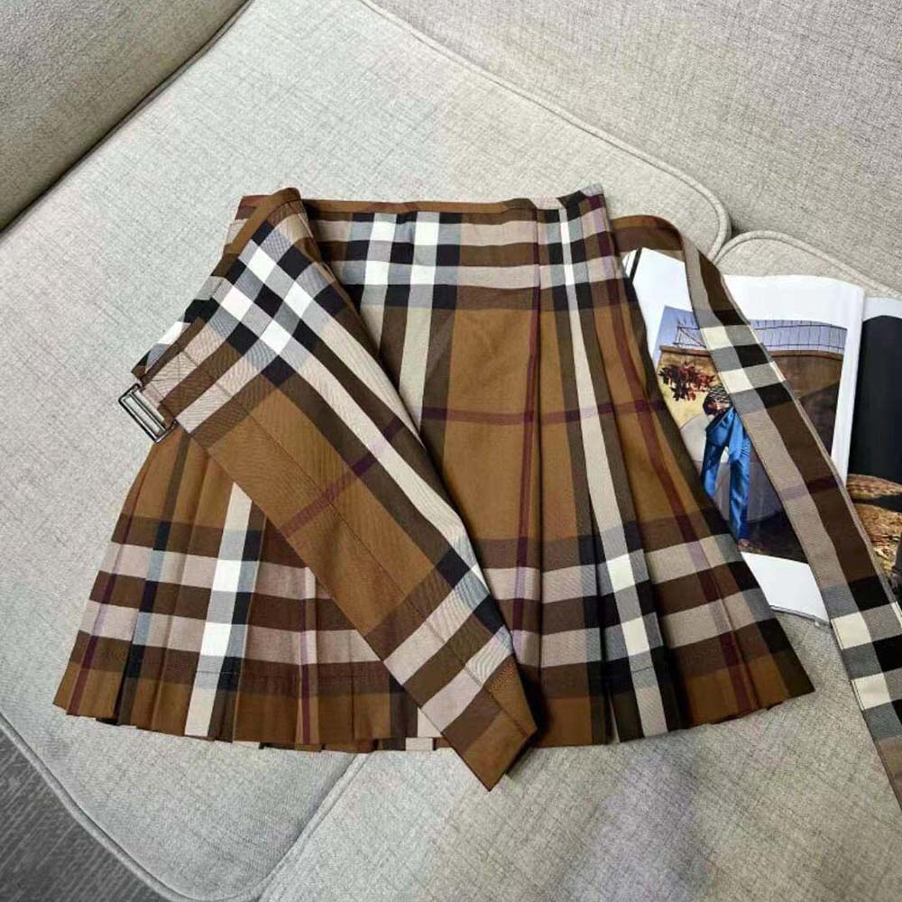 Burberry Women Check Wool Pleated Skirt - image 4