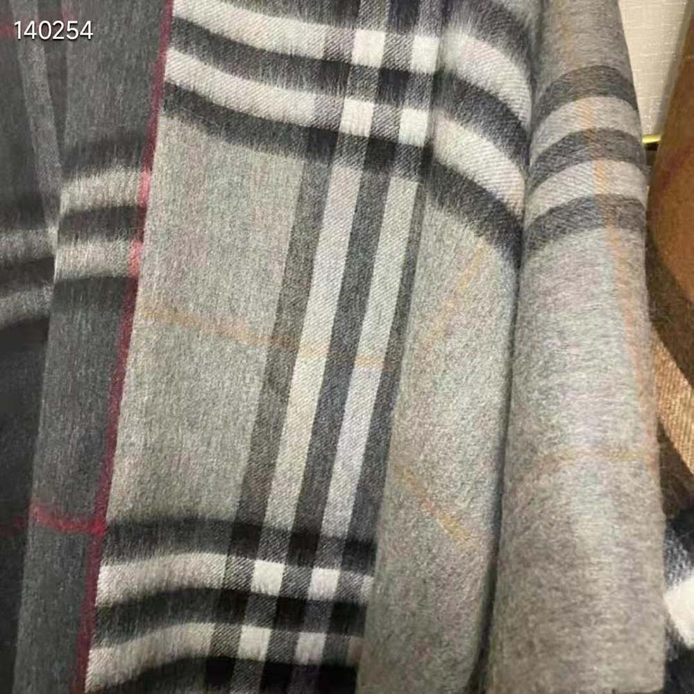 Burberry Women Contrast Check Wool Cashmere Jacquard Cape - image 5