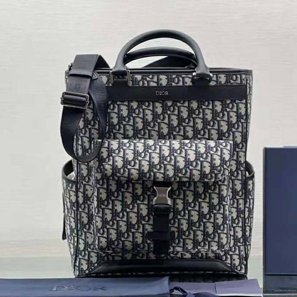 Close-up on black grained calfskin and Dior signature hardware details