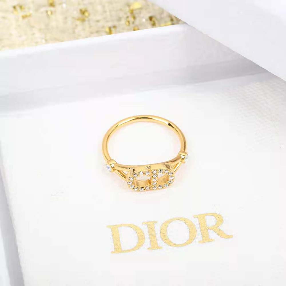 Wearing Dior Women Clair D Lune Ring with elegant hand pose