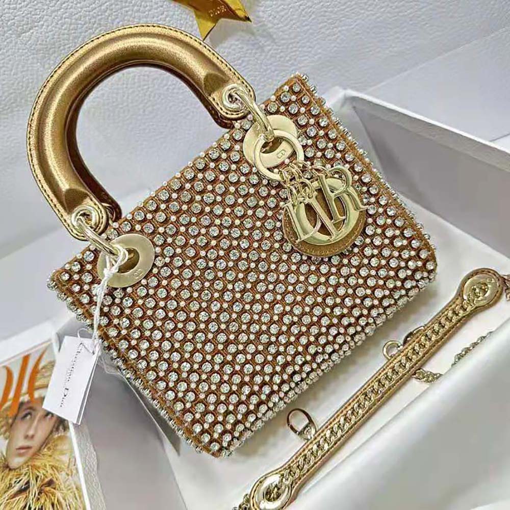 Close-up of Strass and white round bead detailing on the Dior Women Mini Lady Dior Bag