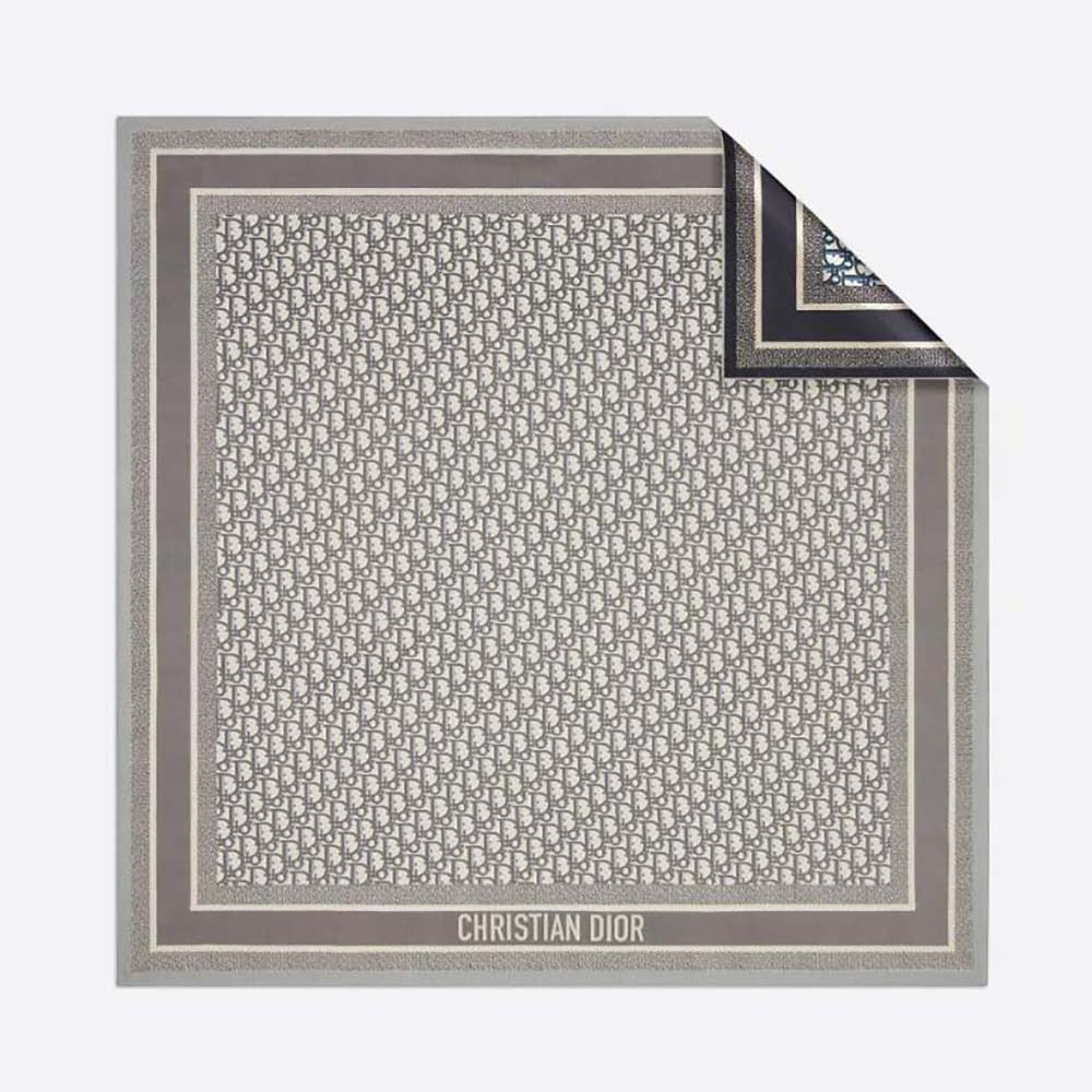 Close-up of Dior Women Oblique Diortwin 90 Square Scarf silk weave detail