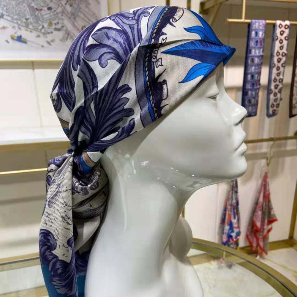 Dior Women Rose Des Vents 90 Square Scarf Royal Blue and White Silk Twill - image 4